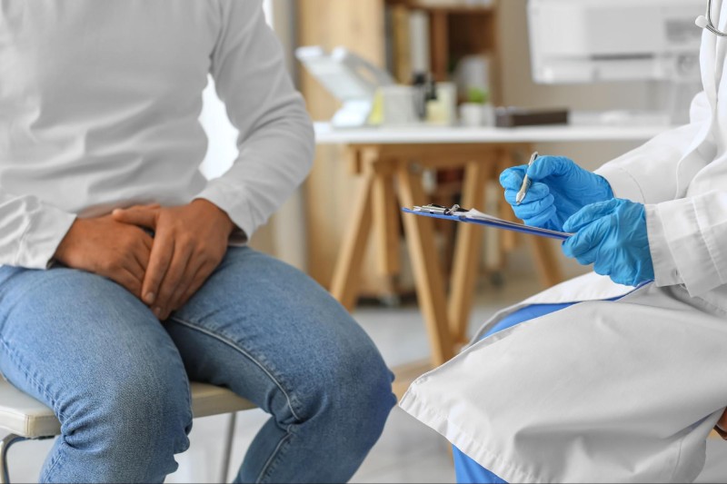 nên đến gặp bác sĩ để được chẩn đoán và xử trí