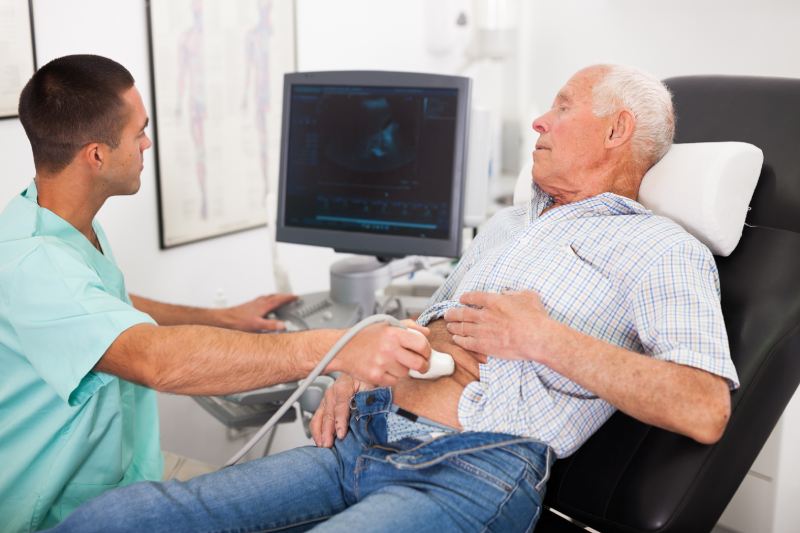 nam giới không biết rõ nguyên nhân gây cảm giác tiểu không hết