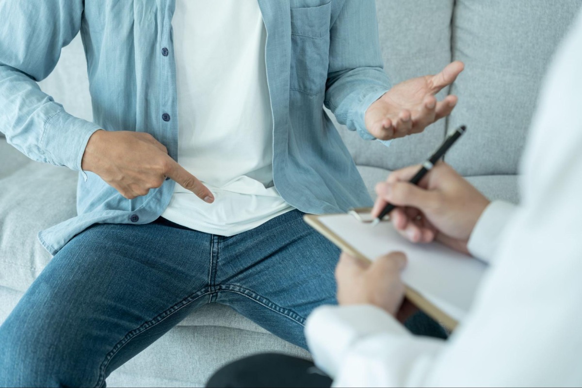 bác sĩ hỏi triệu chứng